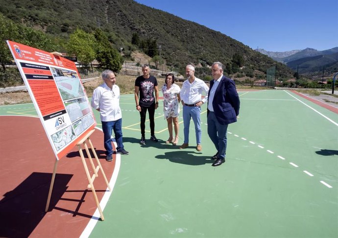 Los Consejeros De Fomento, Roberto Media, Y De Educación, Sergio Silva, Visitan Obras En El CEIP Concepción Arenal