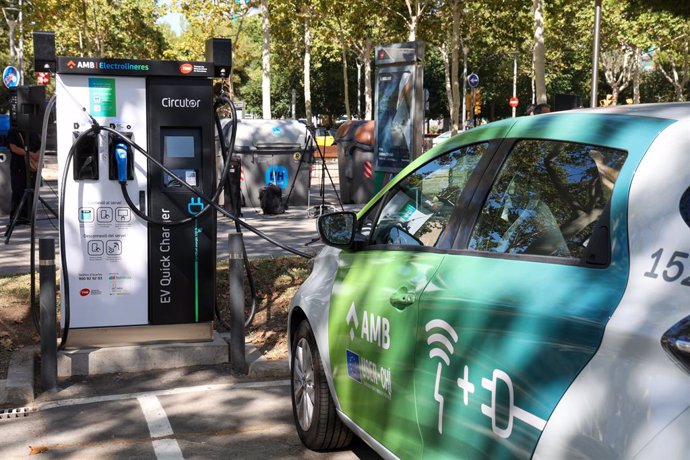 L'electrolinera alimentada amb energia de la xarxa de metro