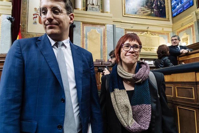 Archivo - La diputada de Compromís Águeda Micó a su llegada a un pleno en el Congreso de los Diputados, a 19 de diciembre de 2023, en Madrid (España). 