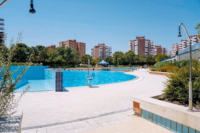 Archivo - Piscina de Móstoles