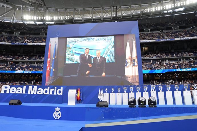 Illustration general view with Kylian Mbappe and Florentino Perez on the screen prior his presentation as new player of Real Madrid at Santiago Bernabeu stadium on July 16, 2024 in Madrid, Spain.