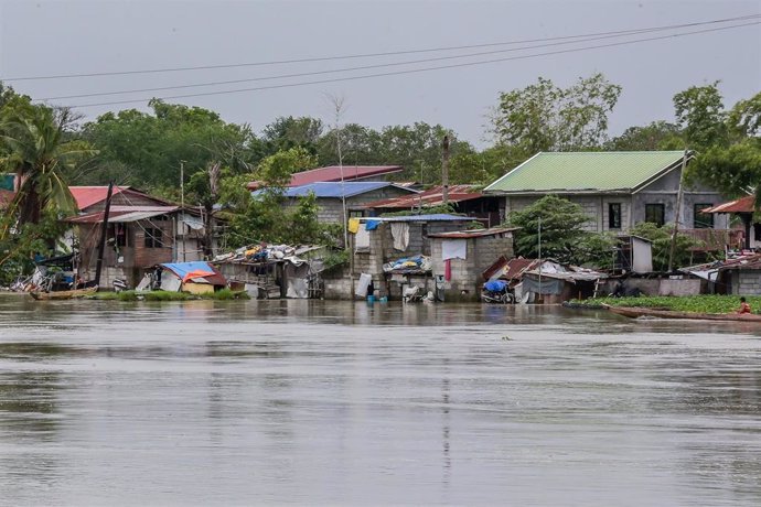 Archivo - Inundaciones en la provincia de Bulacan, en Filipinas, tras el paso del tifón 'Doksuri' en julio de 2023 (archivo)