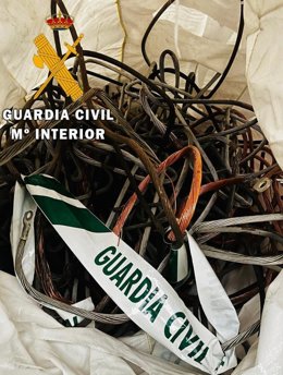 Dos detenidos por 30 robos de cable de cobre en subestaciones eléctricas de Navarra.