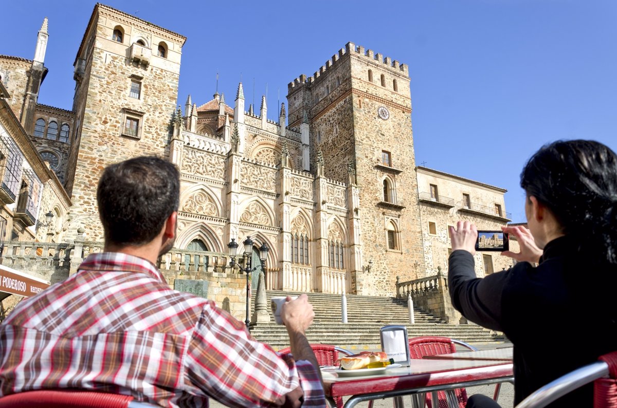 Las pernoctaciones hoteleras en Extremadura ascienden un 5,7% en junio, hasta las 229.809