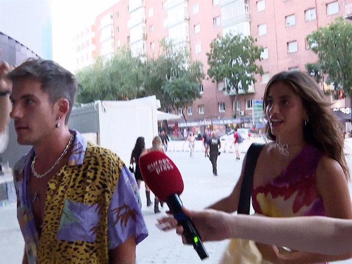 ANDRÉS CEBALLOS Y BEGOÑA VARGAS EN EL ÚLTIMO CONCIERTO DE KAROL G