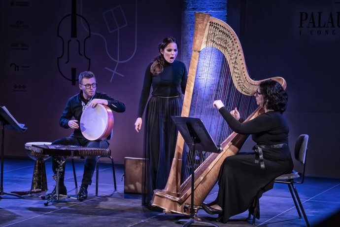 Archivo - El Museu de Belles Arts de Castelló ofrece un concierto con sonidos sefardíes del grupo ‘De soprano y arpa’