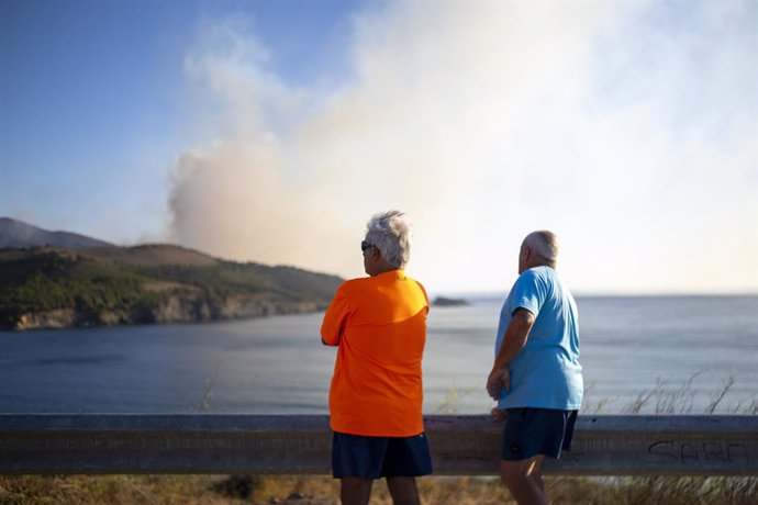 Archivo - L'incendi forestal a Colera i Portbou (Girona) del 2023