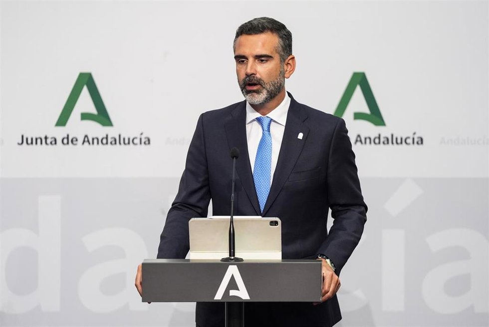 El consejero de Sostenibilidad, Medio Ambiente y Economía Azul de la Junta de Andalucía y portavoz del Gobierno, Ramón Fernández-Pacheco, comparece en la rueda de prensa posterior al Consejo de Gobierno.
