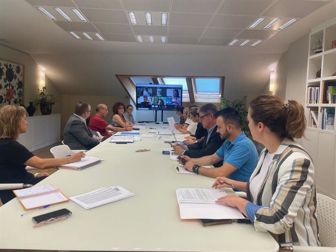 La Consejera de Derechos Sociales, Marta del Arco, preside la Comisión del Sistema Asturiano de Garantías de Derechos.