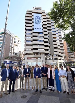 La ciudad de Murcia conmemora su 1.200 aniversario con una imagen que  ensalza lo antiguo y lo nuevo