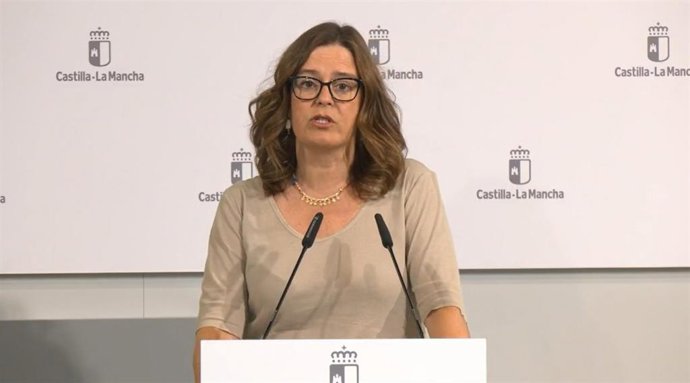 La consejera portavoz de la Junta, Esther Padilla, en rueda de prensa.
