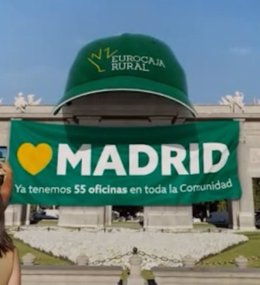 La Puerta de Alcalá se viste de Eurocaja Rural