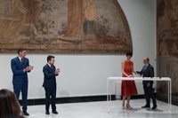 La ministra Saiz y el consejero catalán firman el traspaso de la gestión del IMV a Cataluña