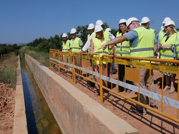 La secretaria de Estado de Agricultura y Alimentación visita las obras de los sectores 12 y 13 de la Acequia Real del Júcar