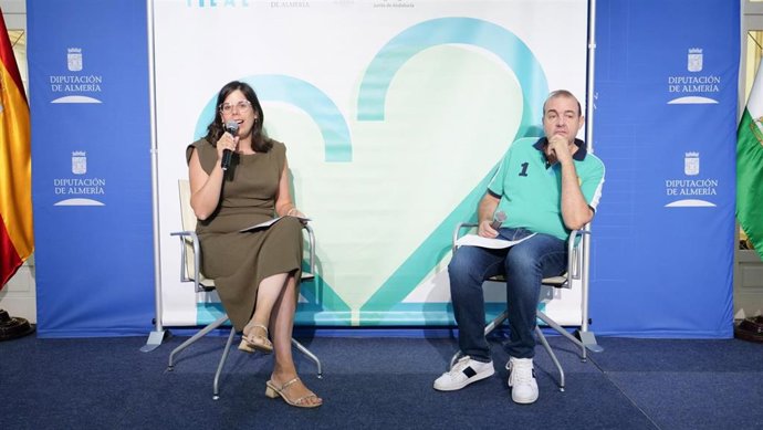 La diputada provincial de Cine, Almudena Morales, y el director de Fical, Enrique Iznaola, en una imagen de archivo.