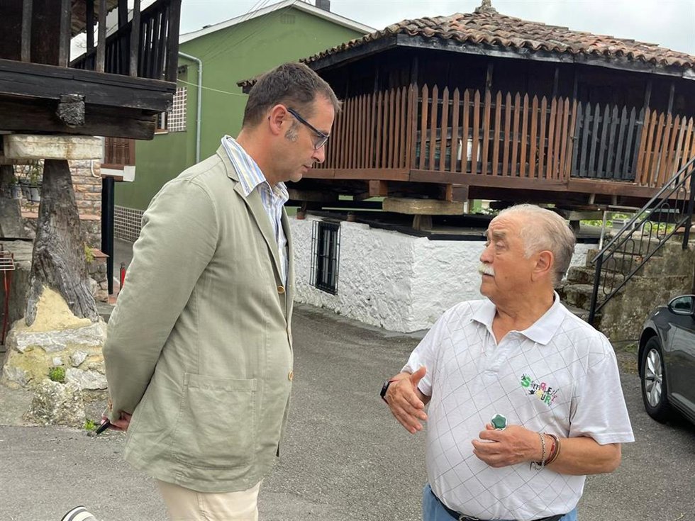 El PP reclama la reapertura de la cueva de La Lluera, en Priorio.