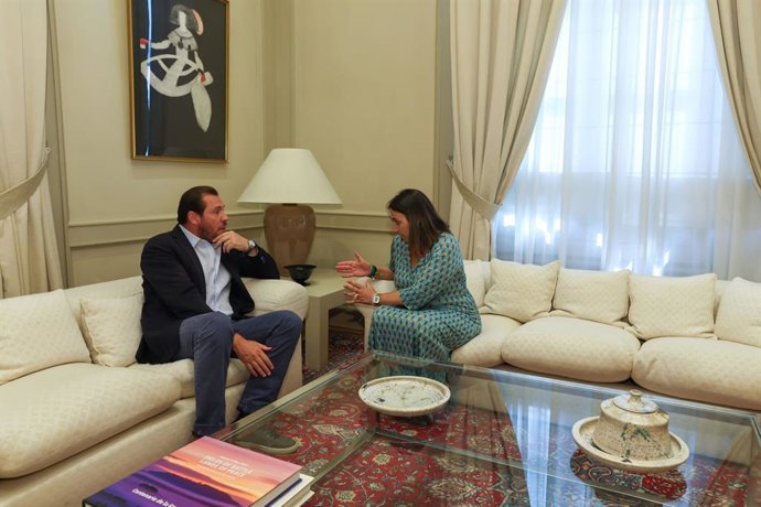 Puente y Andrés, durante un momento de su reunión.