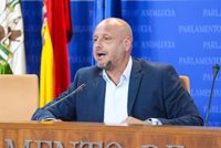 Vox califica de "teatrillo" el anuncio de Moreno de acudir al TS para que Sánchez convoque la Conferencia de Presidentes