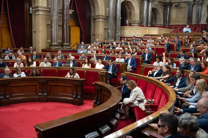Archivo - Una sesión plenaria en el Parlament de Catalunya, a 11 de julio de 2024, en Barcelona, Catalunya