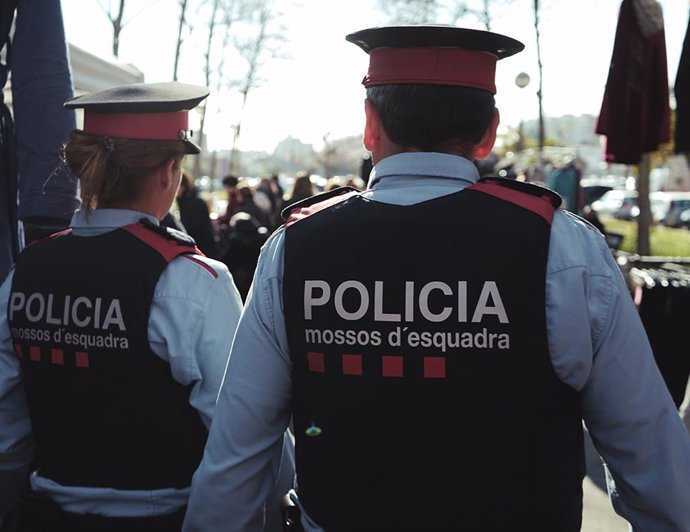 Archivo - Dos Mossos d'Esquadra