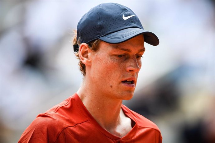 Archivo - Jannik SINNER of Italy during the tenth day of Roland-Garros 2024, ATP and WTA Grand Slam tennis tournament on June 04, 2024 at Roland-Garros stadium in Paris, France - Photo Matthieu Mirville / DPPI