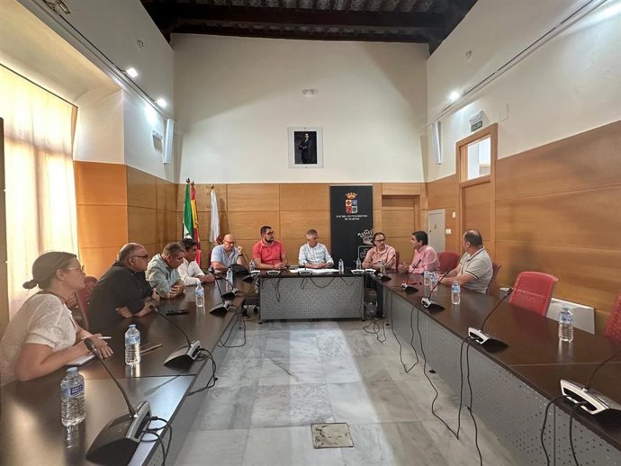 Reunión de alcaldes sobre la A-306