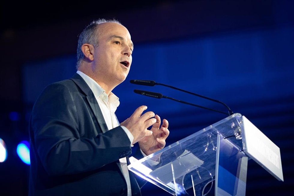 Archivo - El secretario general de Junts per Catalunya, Jordi Turull, interviene durante un mitin de campaña de Junts.