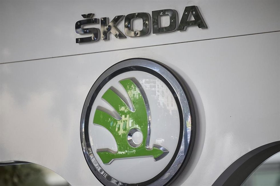 Concesionario del fabricante Skoda, a 16 de julio de 2024, en Madrid (España). Talgo ha recibido del fabricante checo Skoda una propuesta de "combinación de negocios y de integración industrial", alternativa a la Oferta Pública de Adquisición (OPA) por 