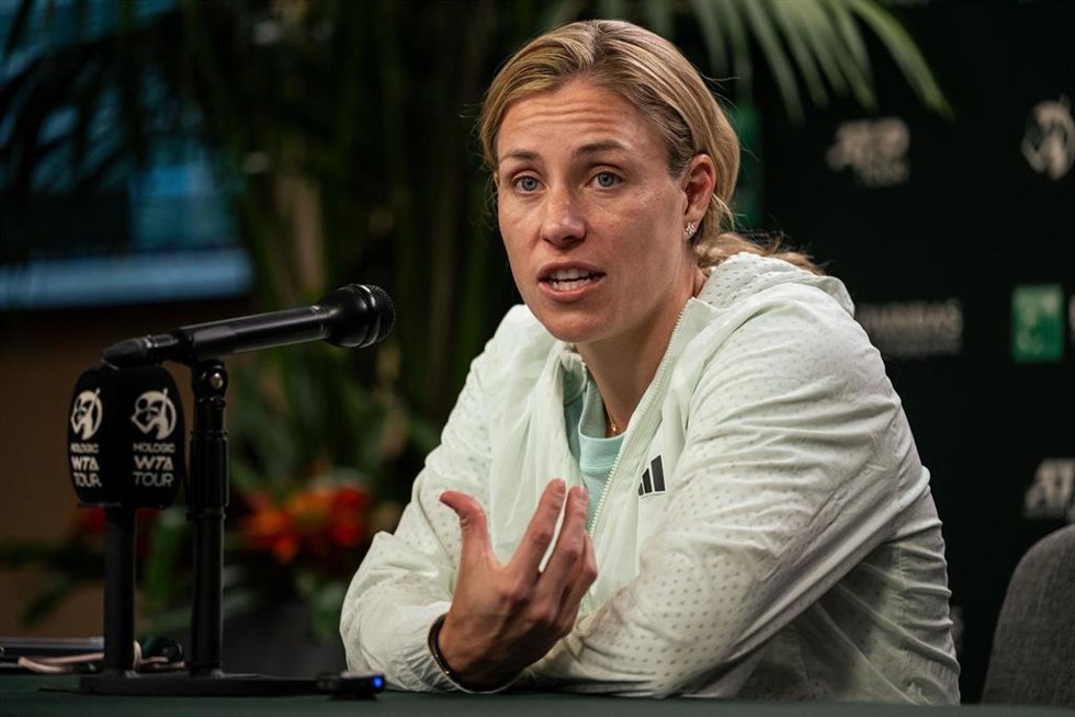 Archivo - La tenista alemana Angelique Kerber, en una rueda de prensa en Indian Wells 2024.