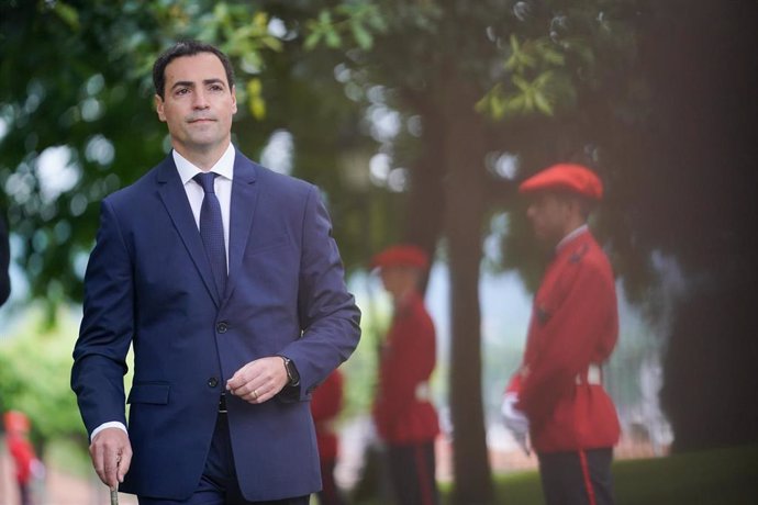 Archivo - El nuevo lehendakari, Imanol Pradales, durante la jura de su nuevo cargo, en la Casa de Juntas de Gernika, a 22 de junio de 2024, en Gernika-Luno, Vizcaya, País Vasco (España).