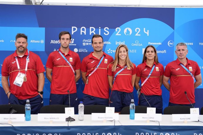 De izda a dcha: Max Caldas, Marc Miralles, Álvaro Iglesias, María López, Xantal Giné y Carlos García Cuenca