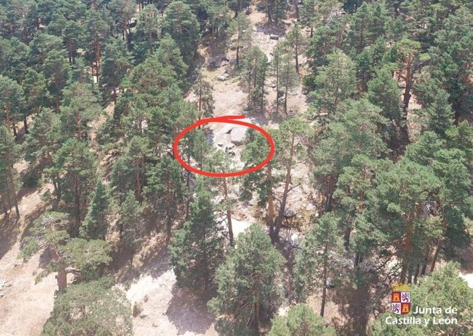 Rescatado un montañero lesionado en el Camino Smith, en el puerto de Navacerrada, tras sufrir una caída.