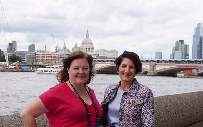 Dr. Grace Kite, Founder of Magic Numbers (left) and Nancy Smith, President and CEO at Analytic Partners (right)