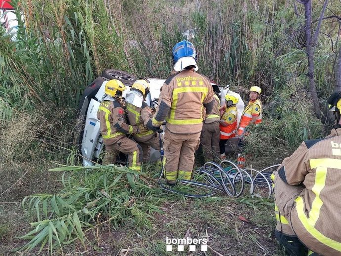 Momento de la actuación de los Bombers por el incidente