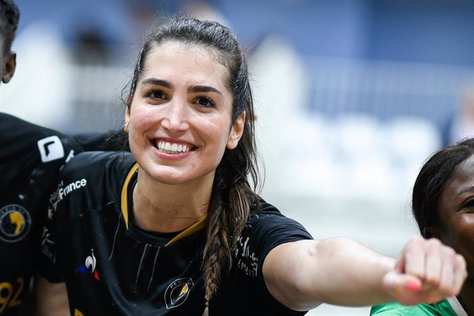 Archivo - Lara Gonzalez Ortega of Paris 92 during the Women's French championship, Ligue Butagaz Energie Handball match between Paris 92 and Handball Plan de Cuques on May 8, 2022 at Palais des Sports Robert Charpentier in Issy-les-Moulineaux, France - Ph