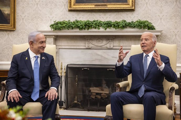 El primer ministro de Israel, Benjamin Netanyahu (izquierda), y el presidente de EEUU, Joe Biden (derecha)