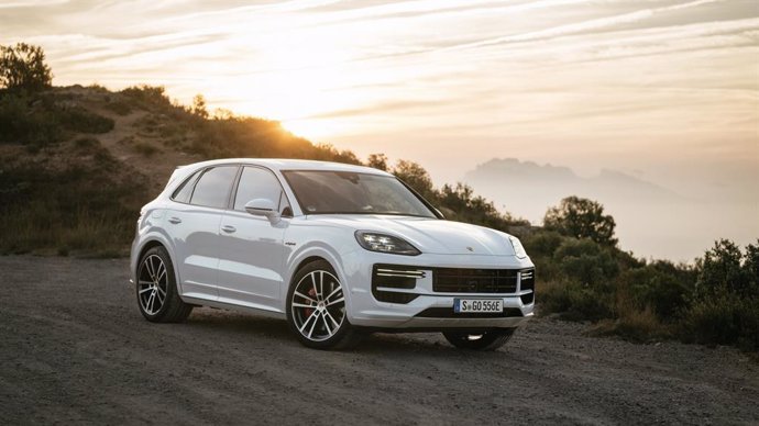 Porsche planea tres sistemas de propulsión para el Cayenne en la próxima década