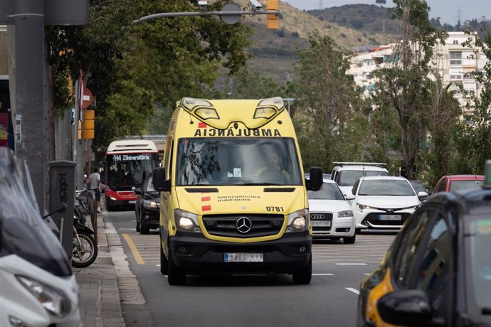 Una ambulancia, a 16 de julio de 2024, en Barcelona, Catalunya (España).