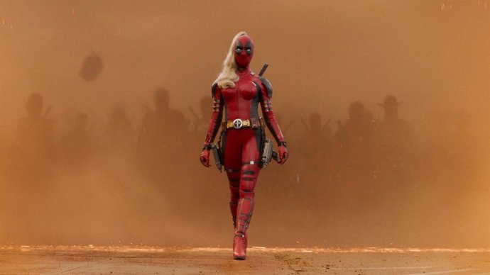 ¿Quién Es Lady Deadpool Deadpool Y Lobenzo, Blake Lively O Taylor Swift?