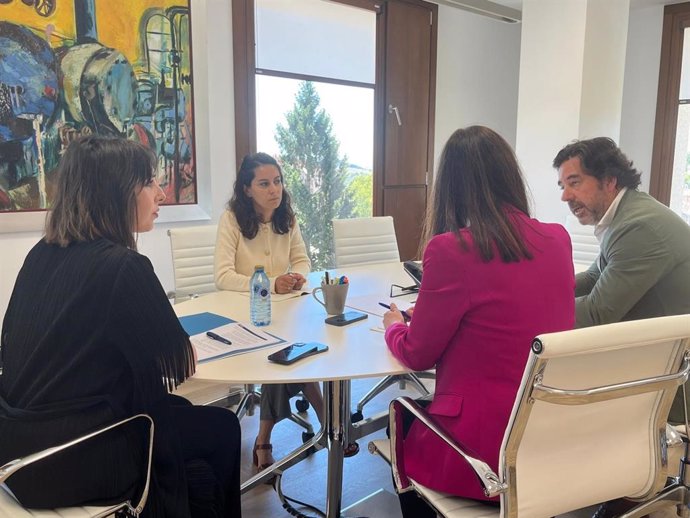 Lorenzana en la reunión.