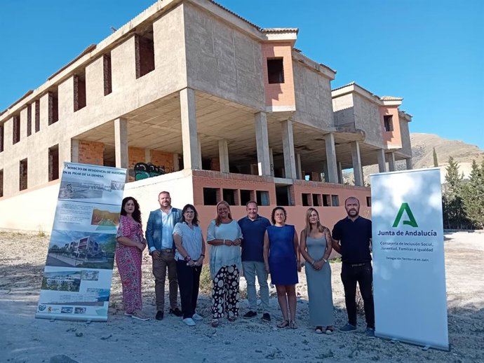 Visita a la futura residencia de mayores de Jódar