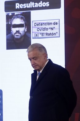 Archivo - 06 January 2023, Mexico, Mexico City: Mexican President Andres Manuel Lopez Obrador attends a press conference on the capture of drug trafficker Ovidio Guzman Lopez, son of Joaquin 'El Chapo' Guzman Lopez, at the National Palace. 