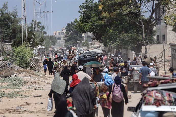 Palestinos abandonan la ciudad de Jan Yunis, por las órdenes de evacuación del Ejército israelí