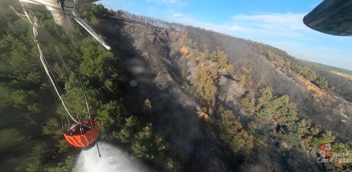 Imágenes del incendio de Saldaña (Palencia) tras sofocar las llamas