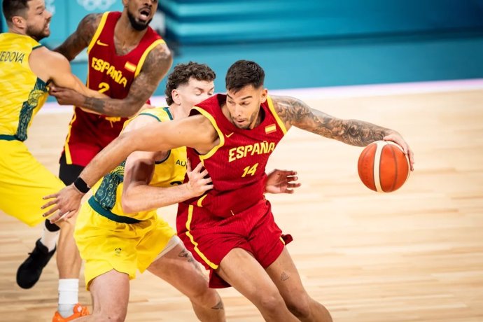 Willy Hernangómez durante el Australia-España de los Juegos Olímpicos de París