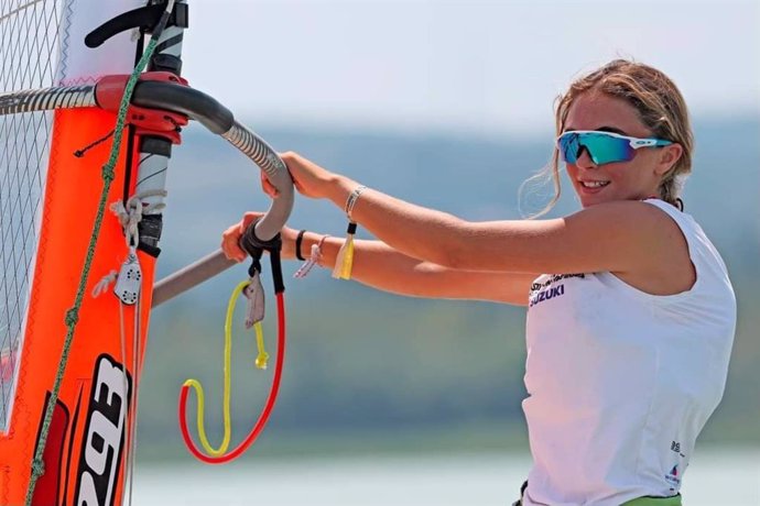 La windsurfista andaluza Olivia Sánchez Moral.