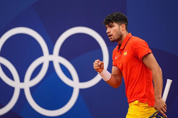 El tenista español Carlos Álcaraz durante su debut en los Juegos Olímpicos de París 2024.