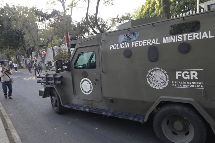 Archivo - January 5, 2023, Mexico City, Mexico: Heavily guarded, the leader of the Sinaloa cartel Ovidio Guzmán Lopez, son of former Drug lord Joaquin Guzmán Loera  ''El Chapo'', is transferred from the Specialized Prosecutor for Organized Crime to the 