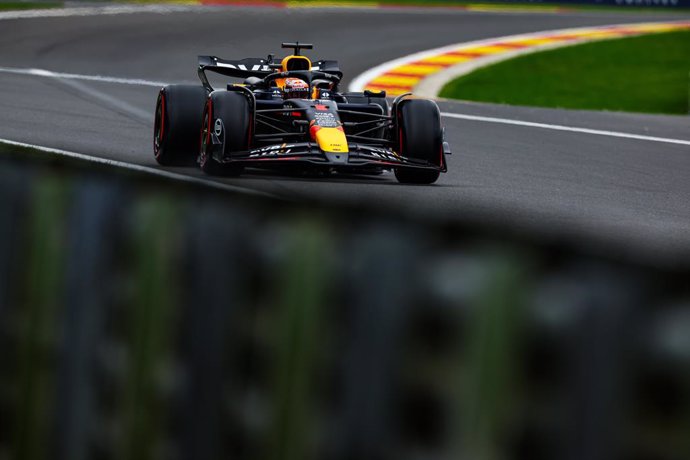 01 VERSTAPPEN Max (nld), Red Bull Racing RB20, action during the Formula 1 Rolex Belgian Grand Prix 2024, 14th round of the 2024 Formula One World Championship from July 26 to 28, 2024 on the Circuit de Spa-Francorchamps, in Stavelot, Belgium - Photo Flor