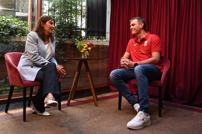 Pedro Sánchez en su encuentro con Anne Hidalgo